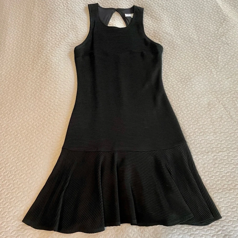 Trina Turk BodyCon Dress - Picture 2 of 4